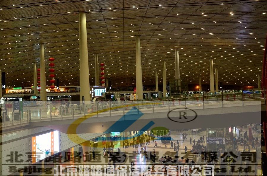 機(jī)場(chǎng)航站樓保潔(圖1)